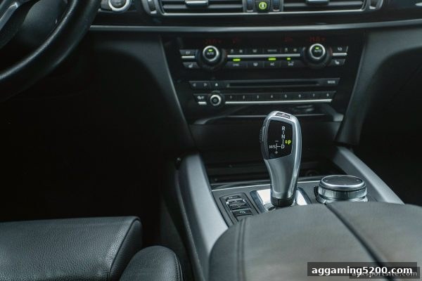 极速赛车游戏数据趋势深度剖析：爱游戏体育全站带你理性洞察